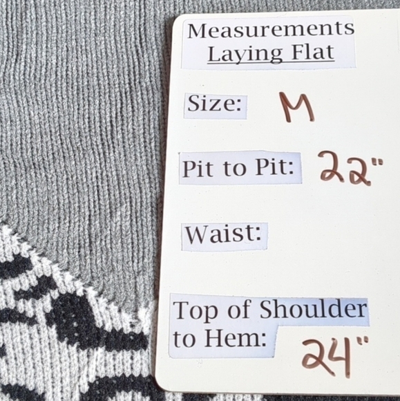 Gray and Black Leopard Chevron Stripe Crew Neck Pullover Knit Sweater Medium - Picture 5 of 5